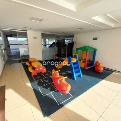 Apartamento com 69m², 2 quartos (sendo 1 suíte), 1 garagem, no bairro Bela Vista em São José