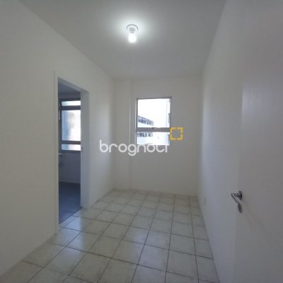 Apartamento com 80m², 2 quartos, 1 garagem, no bairro Centro em Florianópolis