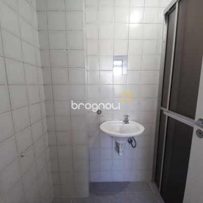 Apartamento com 80m², 2 quartos, 1 garagem, no bairro Centro em Florianópolis