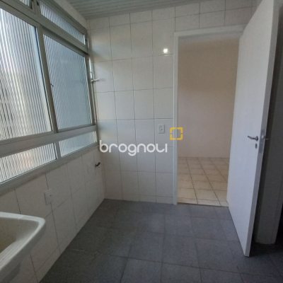 Apartamento com 80m², 2 quartos, 1 garagem, no bairro Centro em Florianópolis