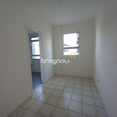 Apartamento com 80m², 2 quartos, 1 garagem, no bairro Centro em Florianópolis