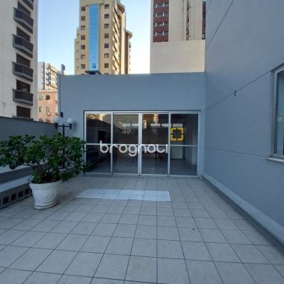 Apartamento com 80m², 2 quartos, 1 garagem, no bairro Centro em Florianópolis