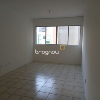 Apartamento com 80m², 2 quartos, 1 garagem, no bairro Centro em Florianópolis