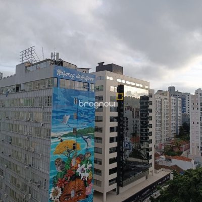 Sala com 26m², no bairro Centro em Florianópolis