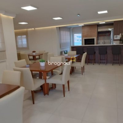 Apartamento com 122m², 3 quartos (sendo 1 suíte), 1 garagem, no bairro Centro em Florianópolis