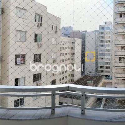 Apartamento com 122m², 3 quartos (sendo 1 suíte), 1 garagem, no bairro Centro em Florianópolis