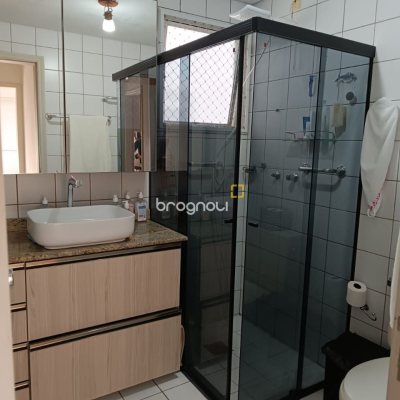 Apartamento com 122m², 3 quartos (sendo 1 suíte), 1 garagem, no bairro Centro em Florianópolis