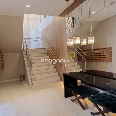 Apartamento com 122m², 3 quartos (sendo 1 suíte), 1 garagem, no bairro Centro em Florianópolis