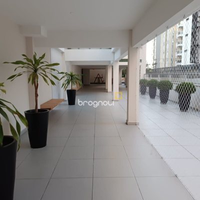 Apartamento com 122m², 3 quartos (sendo 1 suíte), 1 garagem, no bairro Centro em Florianópolis