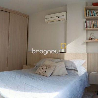 Apartamento com 122m², 3 quartos (sendo 1 suíte), 1 garagem, no bairro Centro em Florianópolis