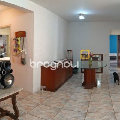 Apartamento com 122m², 3 quartos (sendo 1 suíte), 1 garagem, no bairro Centro em Florianópolis