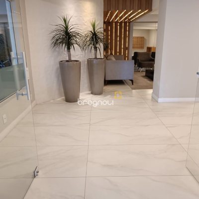 Apartamento com 122m², 3 quartos (sendo 1 suíte), 1 garagem, no bairro Centro em Florianópolis