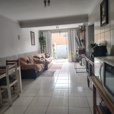 Casa com 64m², 2 quartos (sendo 1 suíte), 1 garagem, no bairro Ingleses em Florianópolis