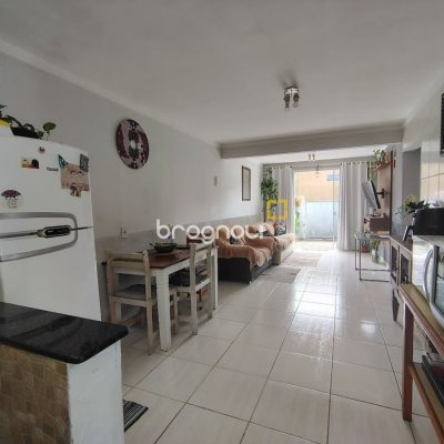 Casa com 64m², 2 quartos (sendo 1 suíte), 1 garagem, no bairro Ingleses em Florianópolis