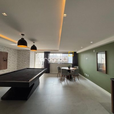 Apartamento com 86m², 2 quartos (sendo 1 suíte), 2 garagens, no bairro Barreiros em São José