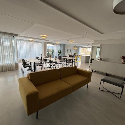 Apartamento com 86m², 2 quartos (sendo 1 suíte), 2 garagens, no bairro Barreiros em São José