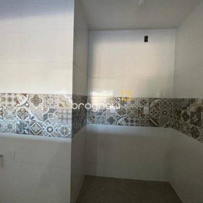 Casa com 200m², 4 quartos (sendo 1 suíte), 2 garagens, no bairro Pântano do Sul em Florianópolis