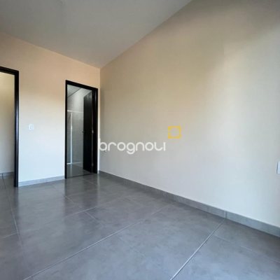 Casa com 200m², 4 quartos (sendo 1 suíte), 2 garagens, no bairro Pântano do Sul em Florianópolis