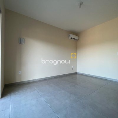 Casa com 200m², 4 quartos (sendo 1 suíte), 2 garagens, no bairro Pântano do Sul em Florianópolis