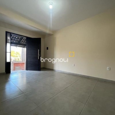 Casa com 200m², 4 quartos (sendo 1 suíte), 2 garagens, no bairro Pântano do Sul em Florianópolis