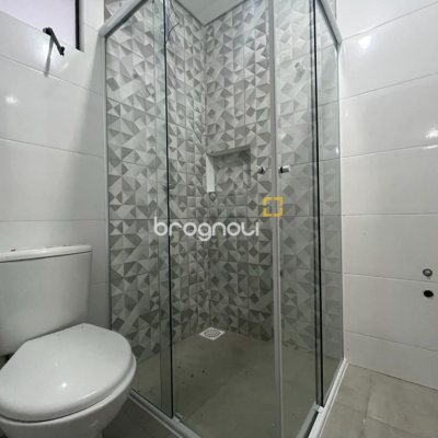 Casa com 200m², 4 quartos (sendo 1 suíte), 2 garagens, no bairro Pântano do Sul em Florianópolis