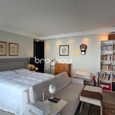 Studio com 54m², 1 quarto, 1 garagem, no bairro Centro em Florianópolis