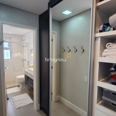Studio com 54m², 1 quarto, 1 garagem, no bairro Centro em Florianópolis