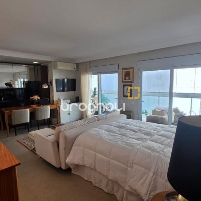 Studio com 54m², 1 quarto, 1 garagem, no bairro Centro em Florianópolis