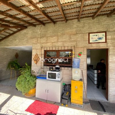 Casa com 136m², 3 quartos, 2 garagens, no bairro Jardim Eldorado em Palhoça