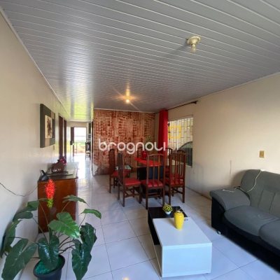 Casa com 136m², 3 quartos, 2 garagens, no bairro Jardim Eldorado em Palhoça