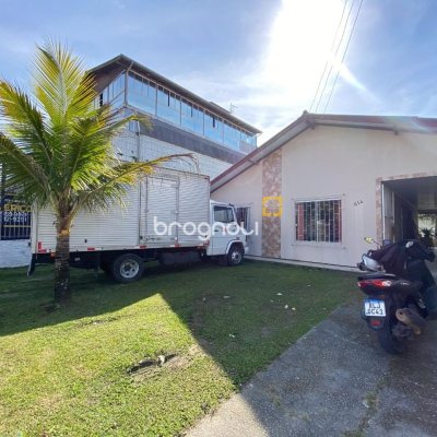 Casa com 136m², 3 quartos, 2 garagens, no bairro Jardim Eldorado em Palhoça
