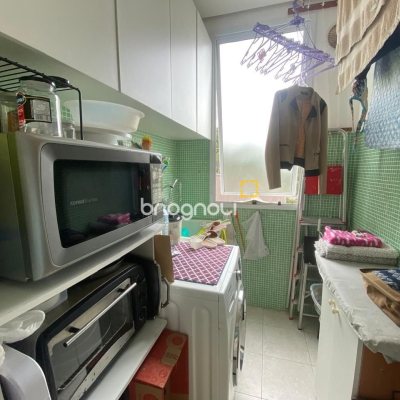 Apartamento com 111m², 3 quartos (sendo 1 suíte), 2 garagens, no bairro Jurerê em Florianópolis