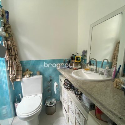 Apartamento com 111m², 3 quartos (sendo 1 suíte), 2 garagens, no bairro Jurerê em Florianópolis