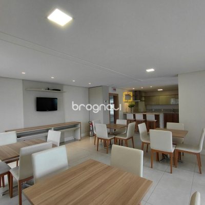 Apartamento com 89m², 3 quartos (sendo 1 suíte), 1 garagem, no bairro Centro em Florianópolis