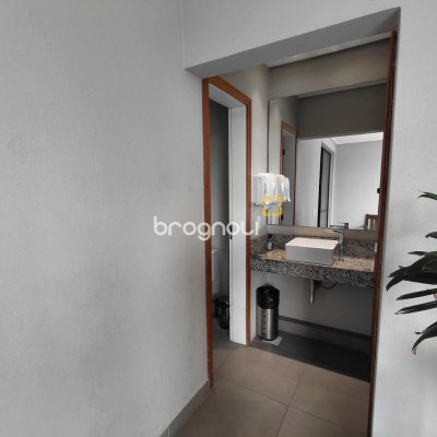 Apartamento com 89m², 3 quartos (sendo 1 suíte), 1 garagem, no bairro Centro em Florianópolis