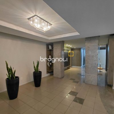 Apartamento com 89m², 3 quartos (sendo 1 suíte), 1 garagem, no bairro Centro em Florianópolis