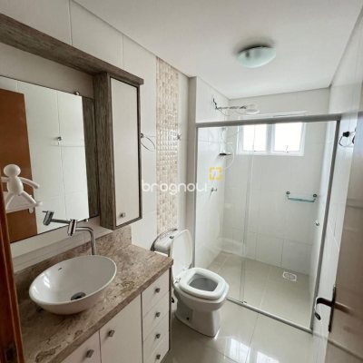 Apartamento com 122m², 3 quartos (sendo 1 suíte), 1 garagem, no bairro Ingleses do Rio Vermelho em Florianópolis