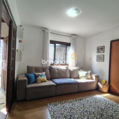 Casa com 148m², 3 quartos (sendo 1 suíte), 2 garagens, no bairro Cachoeira do Bom Jesus em Florianópolis