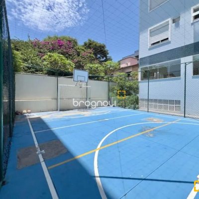 Cobertura com 258m², 3 quartos (sendo 1 suíte), 3 garagens, no bairro Estreito em Florianópolis
