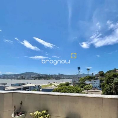 Cobertura com 258m², 3 quartos (sendo 1 suíte), 3 garagens, no bairro Estreito em Florianópolis