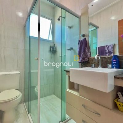 Cobertura com 258m², 3 quartos (sendo 1 suíte), 3 garagens, no bairro Estreito em Florianópolis