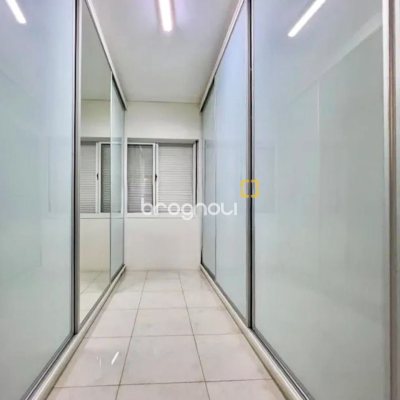 Cobertura com 258m², 3 quartos (sendo 1 suíte), 3 garagens, no bairro Estreito em Florianópolis