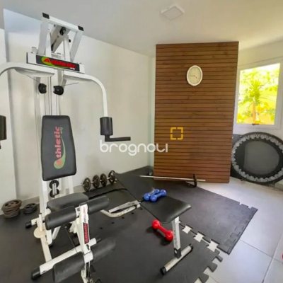 Cobertura com 258m², 3 quartos (sendo 1 suíte), 3 garagens, no bairro Estreito em Florianópolis
