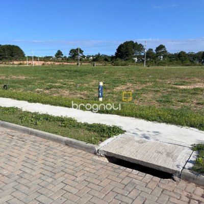 Terreno com 360m², no bairro São João do Rio Vermelho em Florianópolis