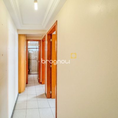 Apartamento com 113m², 3 quartos (sendo 1 suíte), 2 garagens, no bairro Centro em Florianópolis