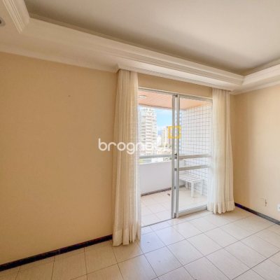 Apartamento com 113m², 3 quartos (sendo 1 suíte), 2 garagens, no bairro Centro em Florianópolis