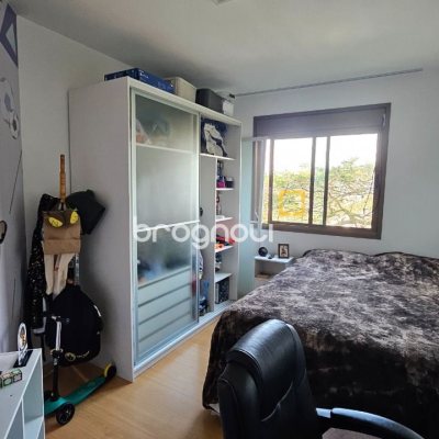 Apartamento com 130m², 3 quartos (sendo 1 suíte), 2 garagens, no bairro Coqueiros em Florianópolis