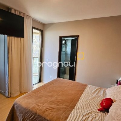 Apartamento com 130m², 3 quartos (sendo 1 suíte), 2 garagens, no bairro Coqueiros em Florianópolis