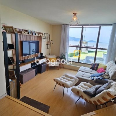 Apartamento com 130m², 3 quartos (sendo 1 suíte), 2 garagens, no bairro Coqueiros em Florianópolis