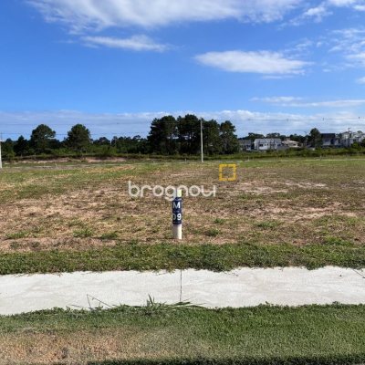 Terreno com 600m², no bairro São João do Rio Vermelho em Florianópolis